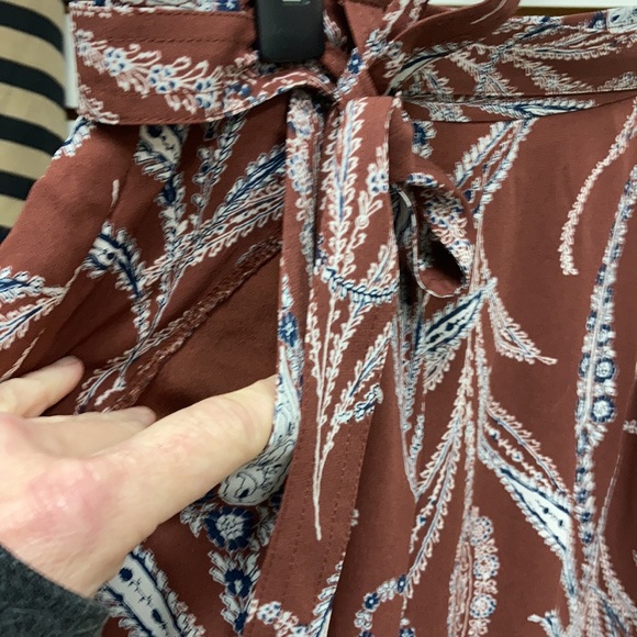 LOFT SKIRT Brown Floral Pattern (Small) - Picture 7 of 7